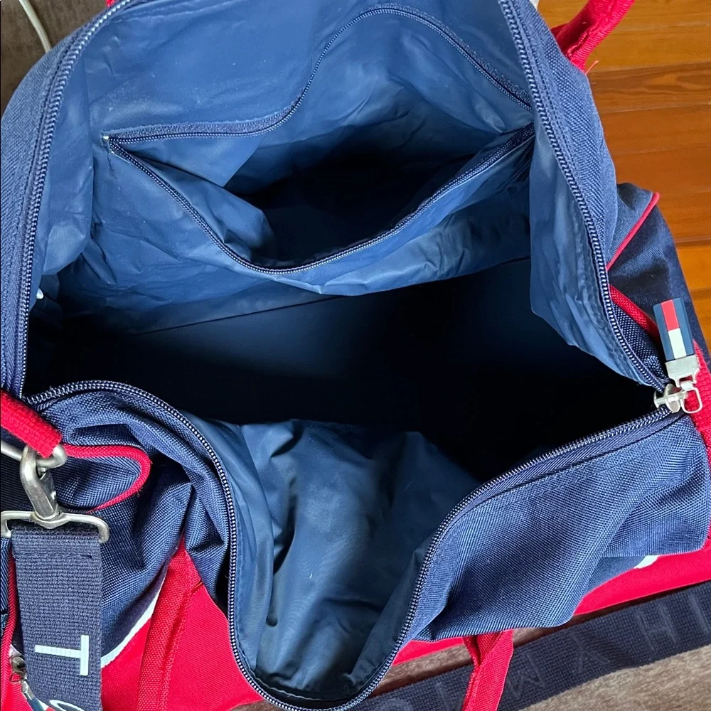 Tommy Hilfiger Navy and Red Duffel Bag Vintage Great Condition